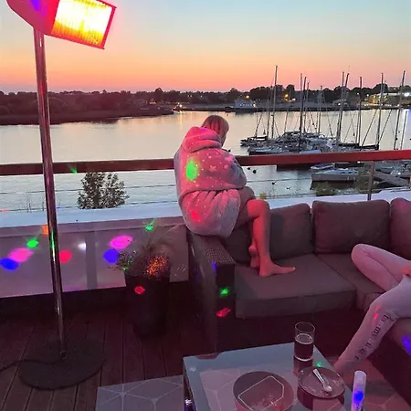 Rannakivi Penthouse 아파트